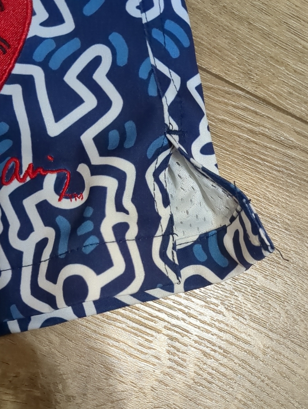Keith Haring X Palace Shoe Blue White Men's Shorts Pop Art NYC Graffiti Size M - Picture 13 of 15